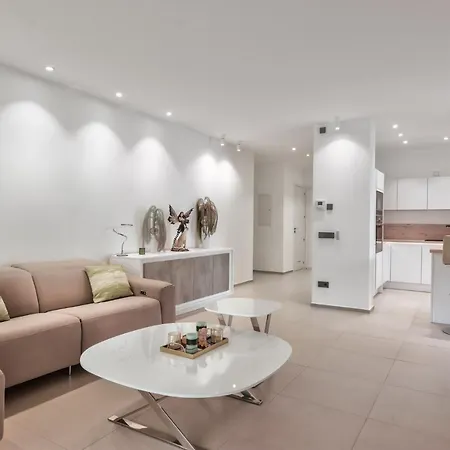 Ancor 0-1 Pool View 2b * パルム・マール